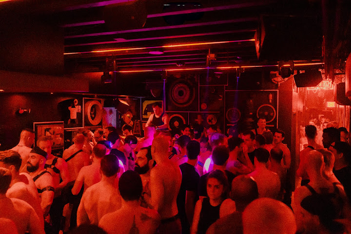 District Eagle by null