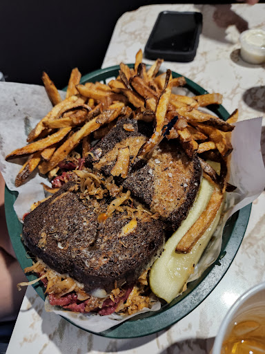 Tailgater's - Visual