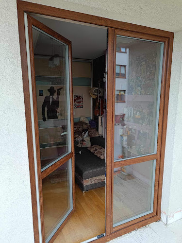 Naprawa i montaż okien, żaluzji rolet i drzwi - Warszawa