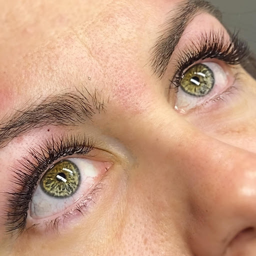 Yeppoon Lashes - Visual