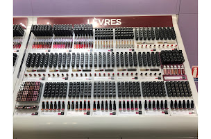 Photo n°4 de KIKO à Nancy (Magasin de cosmétiques)