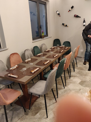 Gineria - Restaurant - Thumbnail