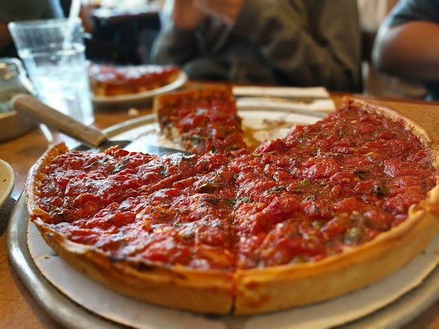 Zachary's Chicago Pizza