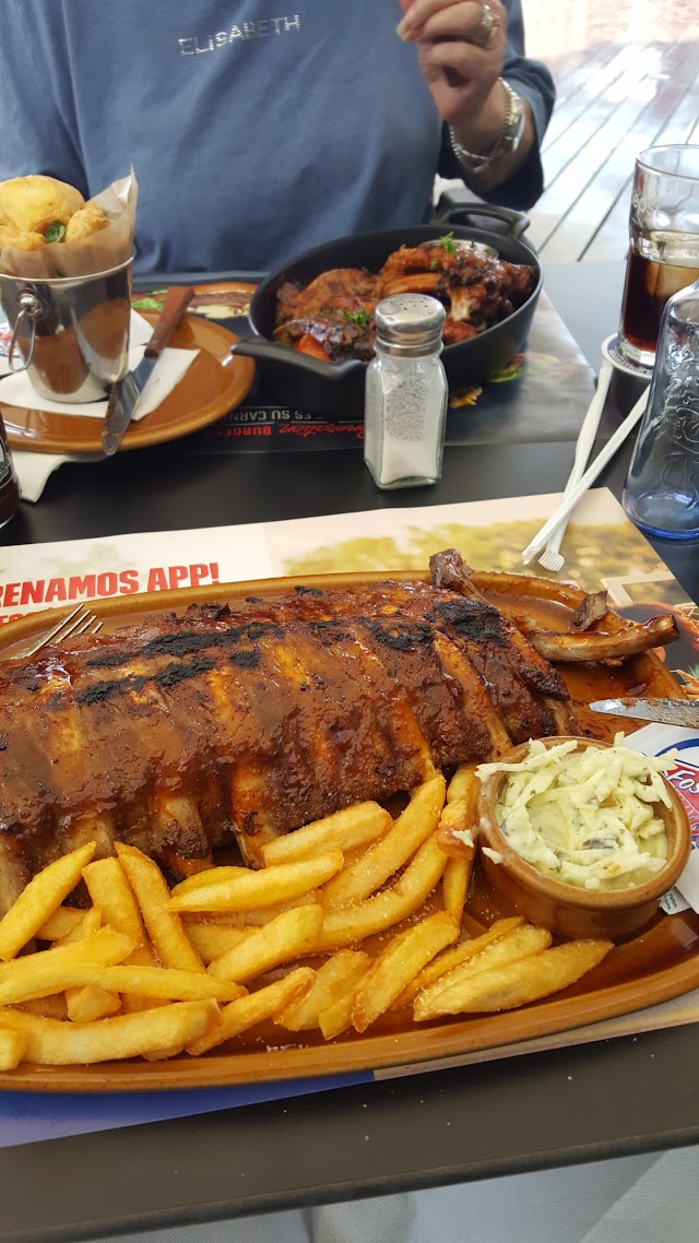 Foster's Hollywood Parque Almenara