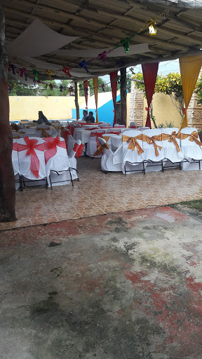 Castillos salon social