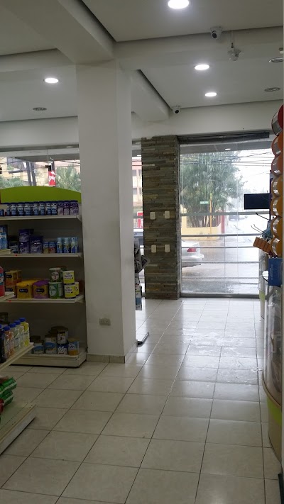 Photos of Farmacia Latina