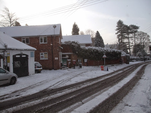 Swynnerton Garage Logo