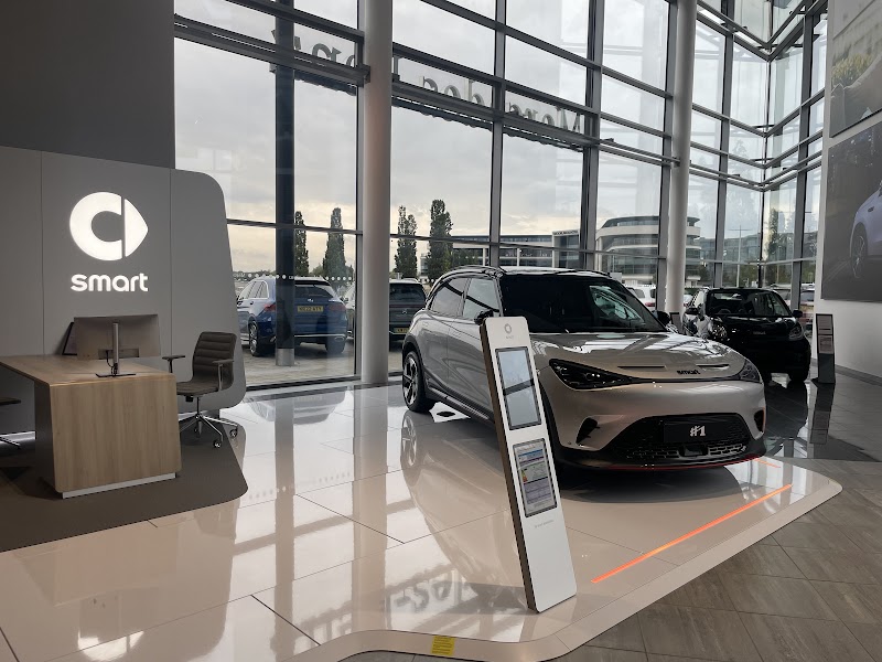 Mercedes-Benz & smart of Brooklands photo 2