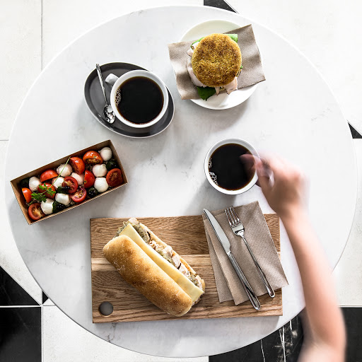 CAFÉ KRÉMA - Visual
