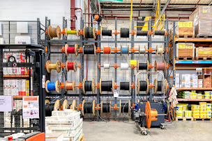 Photo n°33 de La Plateforme du Bâtiment - BONNEUIL SUR MARNE D60 à Bonneuil-sur-Marne (Magasin de vêtements professionnels)
