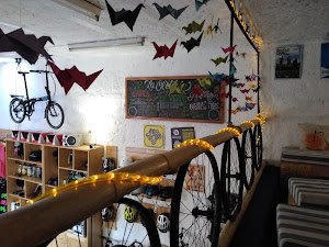 La Cletería Bike Cafe & Tea House 7