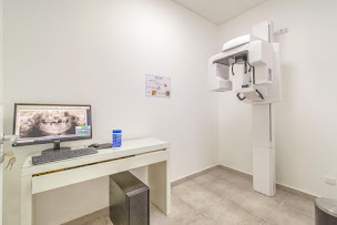 Photo n°6 de Dentiste Marseille 13014 Cabinet dentaire - Urgence Dentaire - Orthodontiste - Gibbes Santé Dental - Dentist à Marseille (Service de blanchiment des dents)