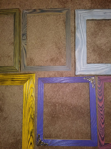 Custom Hung - Visual