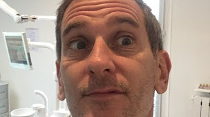 Photo n°1 de Dr Ludovic FAVRE à Marseille (Dentiste)