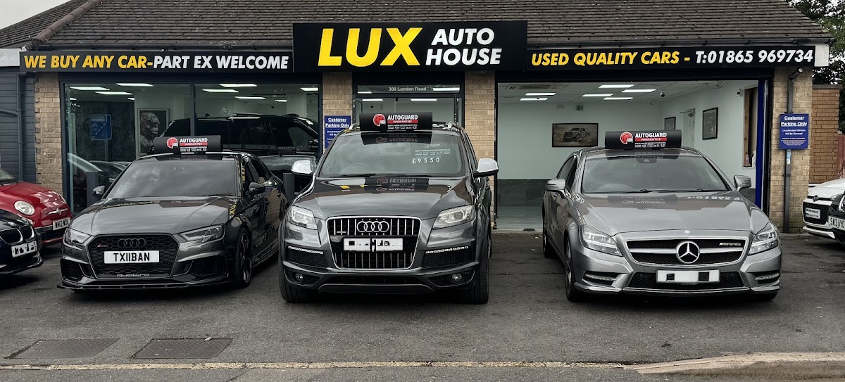Lux AutoHouse