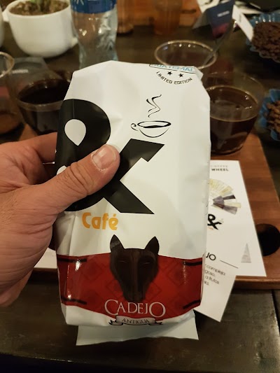 Photos of &Caf&eacute; Jades
