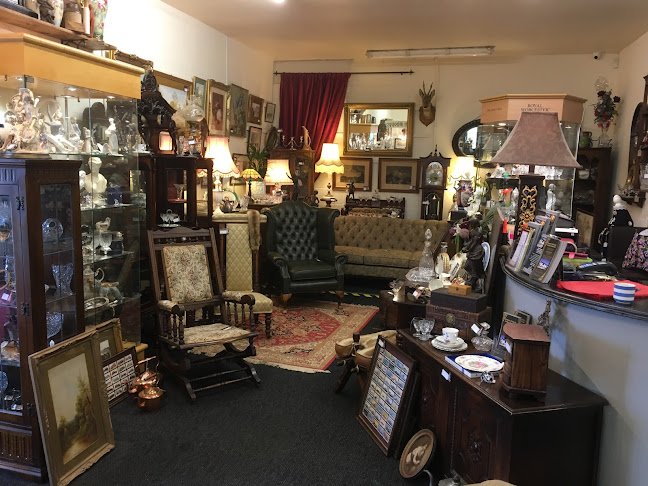 Antiques Centre, Lady Heyes, Kingsley Rd, Frodsham WA6 6SU, United Kingdom