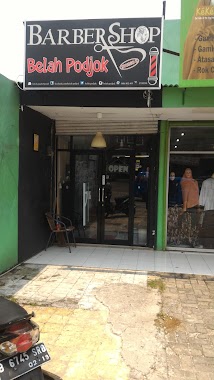 Belah Podjok Barbershops, Author: Dedi Anwar