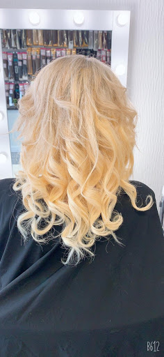 Naz HairRetreat - Thumbnail