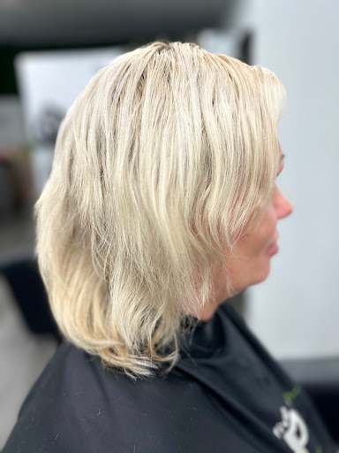 Bliss Hair & Beauty Bar - Thumbnail