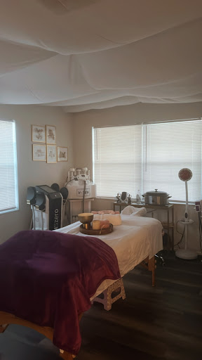 Essence Massage and Beauty Spa - Thumbnail