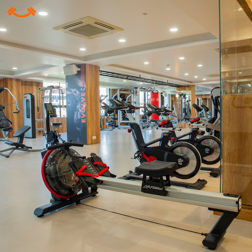 Samurai Fitness : Lift smiles not just weights