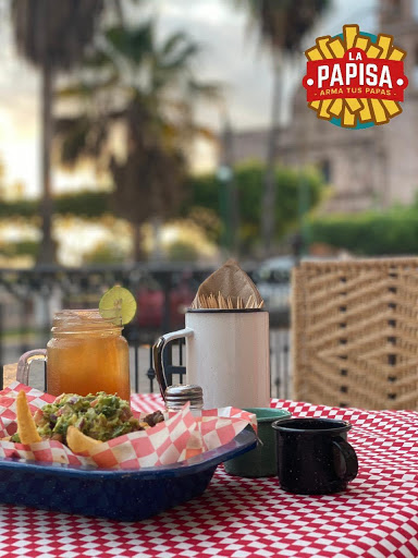 La Papisa - Visual