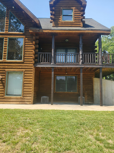 Veterans Pressure Washing and Staining - Thumbnail