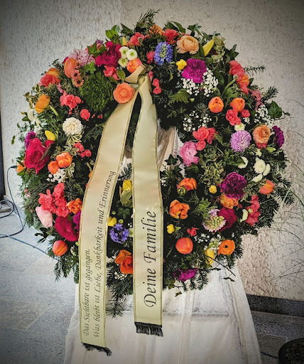 Susanne Süssenbach - Trauerfloristik und Grabpflege
