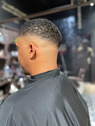 Photo n°12 de Cher Monsieur Argenteuil - Coiffeur - Barbier - Visage à Argenteuil (Institut de soins du visage)