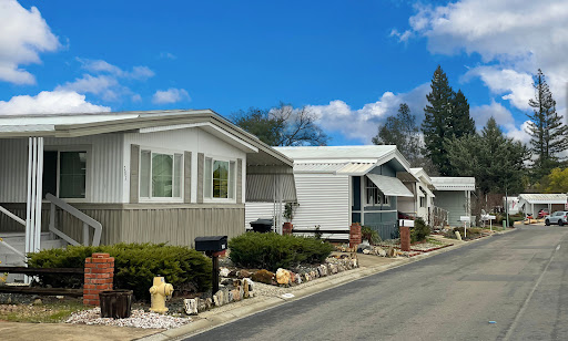 Lakeside Village Mobile Home Park Logo