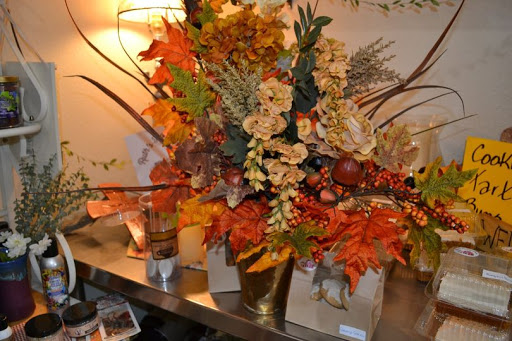 Frontier Floral & Gifts - Thumbnail