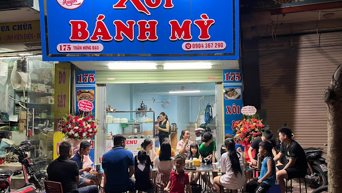 Bánh Mì & Xôi Huyền