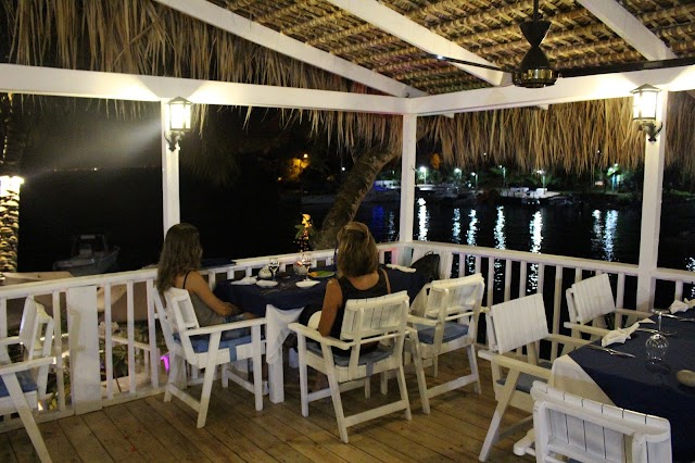 Playa Barco Bar