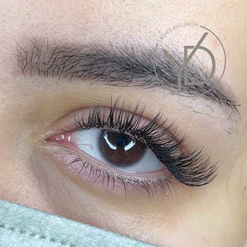 Eyelash Extension Hours