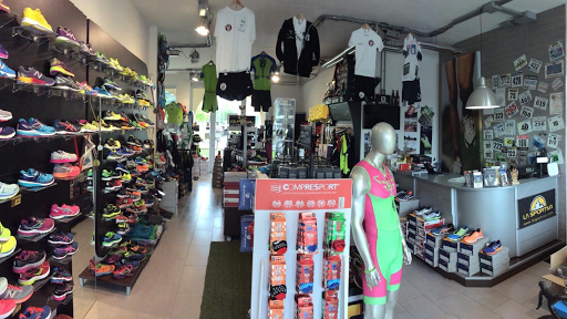 3.30 running store - Visual