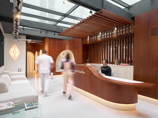 Paris Dental Studios - Centre Dentaire MARAIS | Soins Dentaires - Chirurgiens-dentistes - Orthodontie