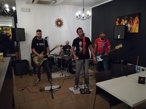 Dam Bar - Visual