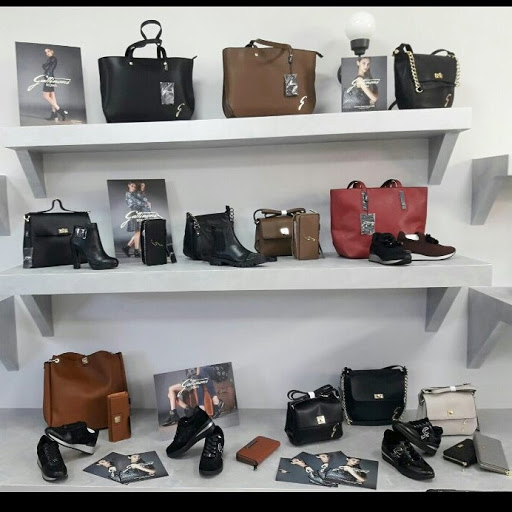 F&Mily Boutique - Thumbnail
