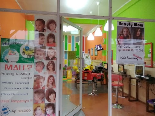 Happy Cuts Kids Mom Salon, Author: Happy Cuts Kids Mom Salon