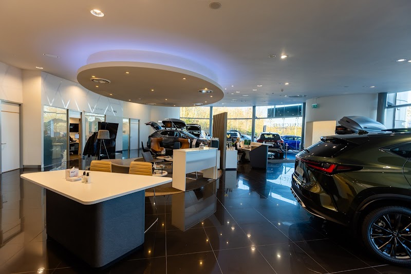 Lexus Tunbridge Wells photo 2