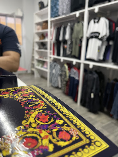 Van Nuys boutique - Thumbnail