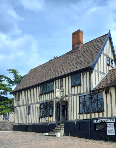 Diss Museum - Visual