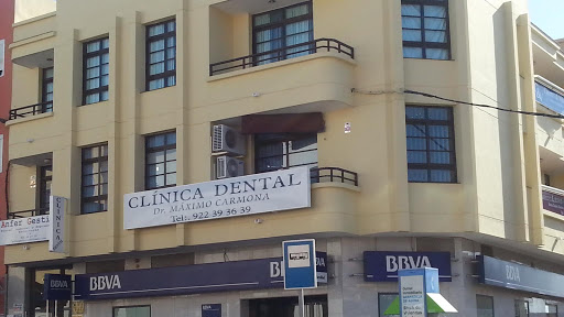 Clínica Dental Doctor Máximo Carmona