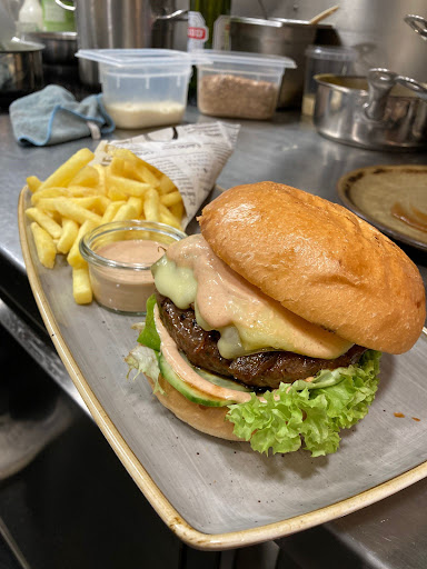 Cafe Bistro Romana - Thumbnail