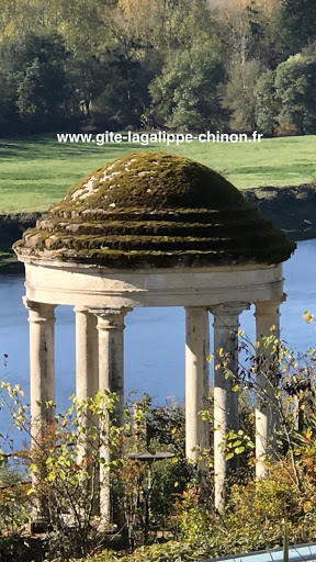 Photo de Les Roches à Renards à Huismes (37420)