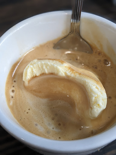 Café de Capri - Visual