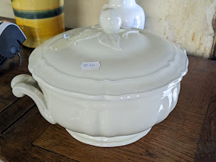 Photo n°18 de Trucs de Toni à Val-d'Oire-et-Gartempe (Magasin d'antiquités)