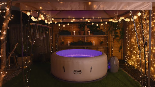 Photo de location jacuzzi à domicile à Marzy (58180)