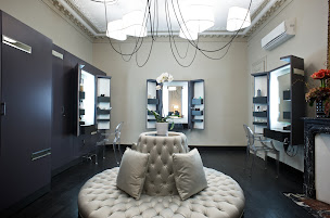 Photo n°6 de Coloré par Rodolphe à Paris (Salon de manucure)